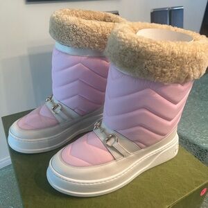 Gucci pink snow boots